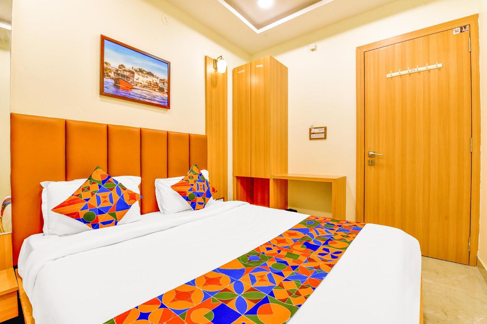 Hotel Fabexpress Mewar Shine à Udaipur Extérieur photo