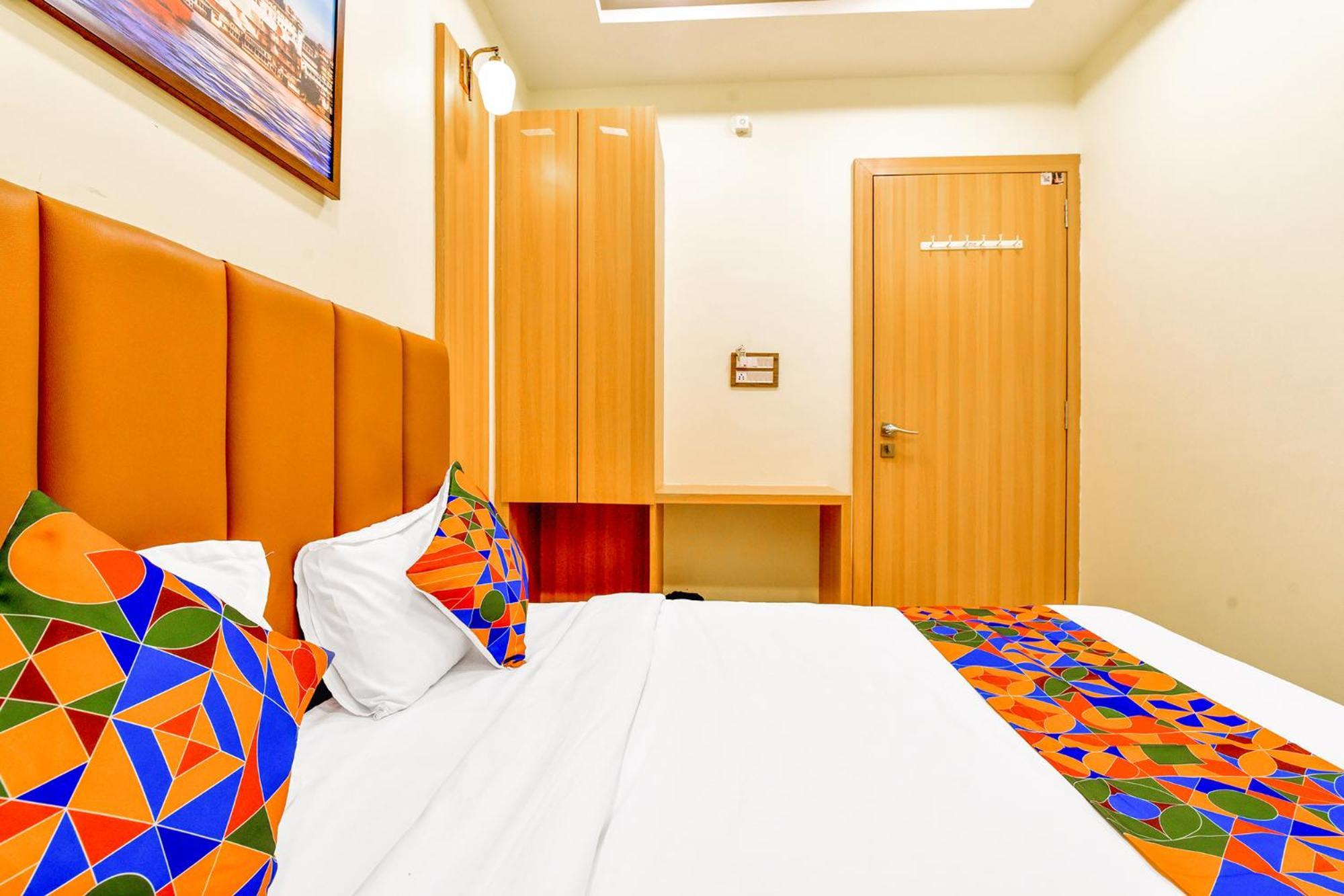 Hotel Fabexpress Mewar Shine à Udaipur Extérieur photo