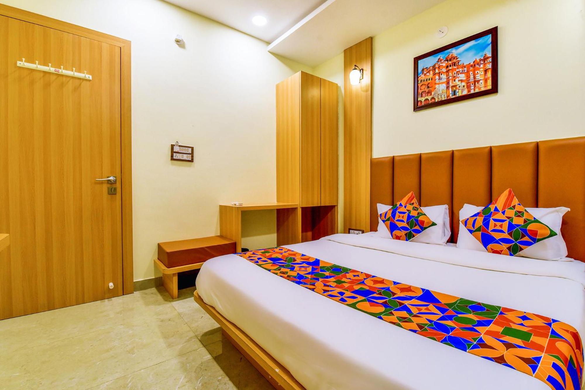 Hotel Fabexpress Mewar Shine à Udaipur Extérieur photo